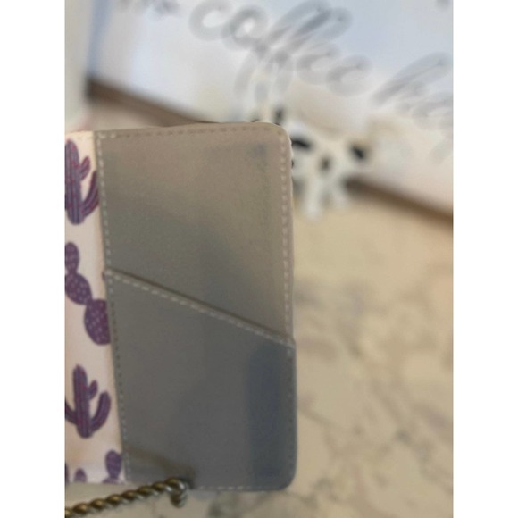 Passport holder - Picture 3 of 3